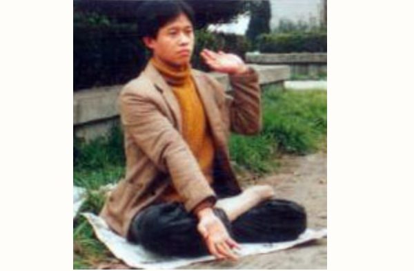 十年瘫痪获新生 法轮功学员唐志强被迫害离世
