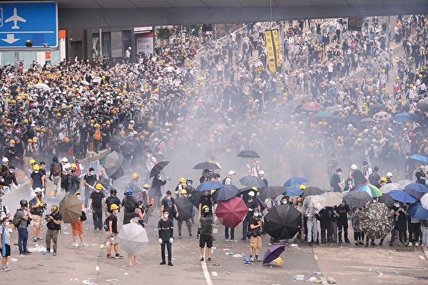 百万港人再怒吼反恶法 林郑月娥向市民致歉