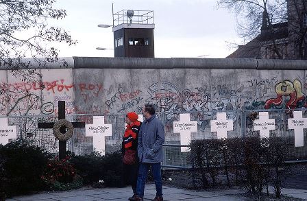 柏林墙倒塌之前 没人相信它会倒塌