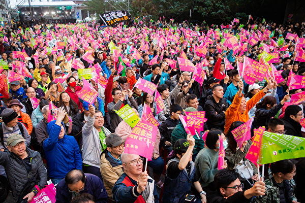 台湾大选反共潮高涨 鼓舞港人大陆人争民主