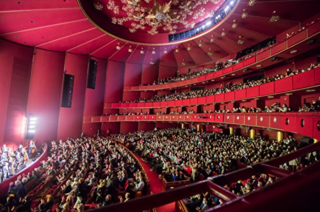 大陆华人赞神韵：传递人性之善