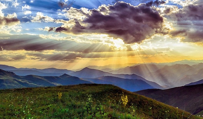 【九评征文 】 论中共在大陆推行的法治